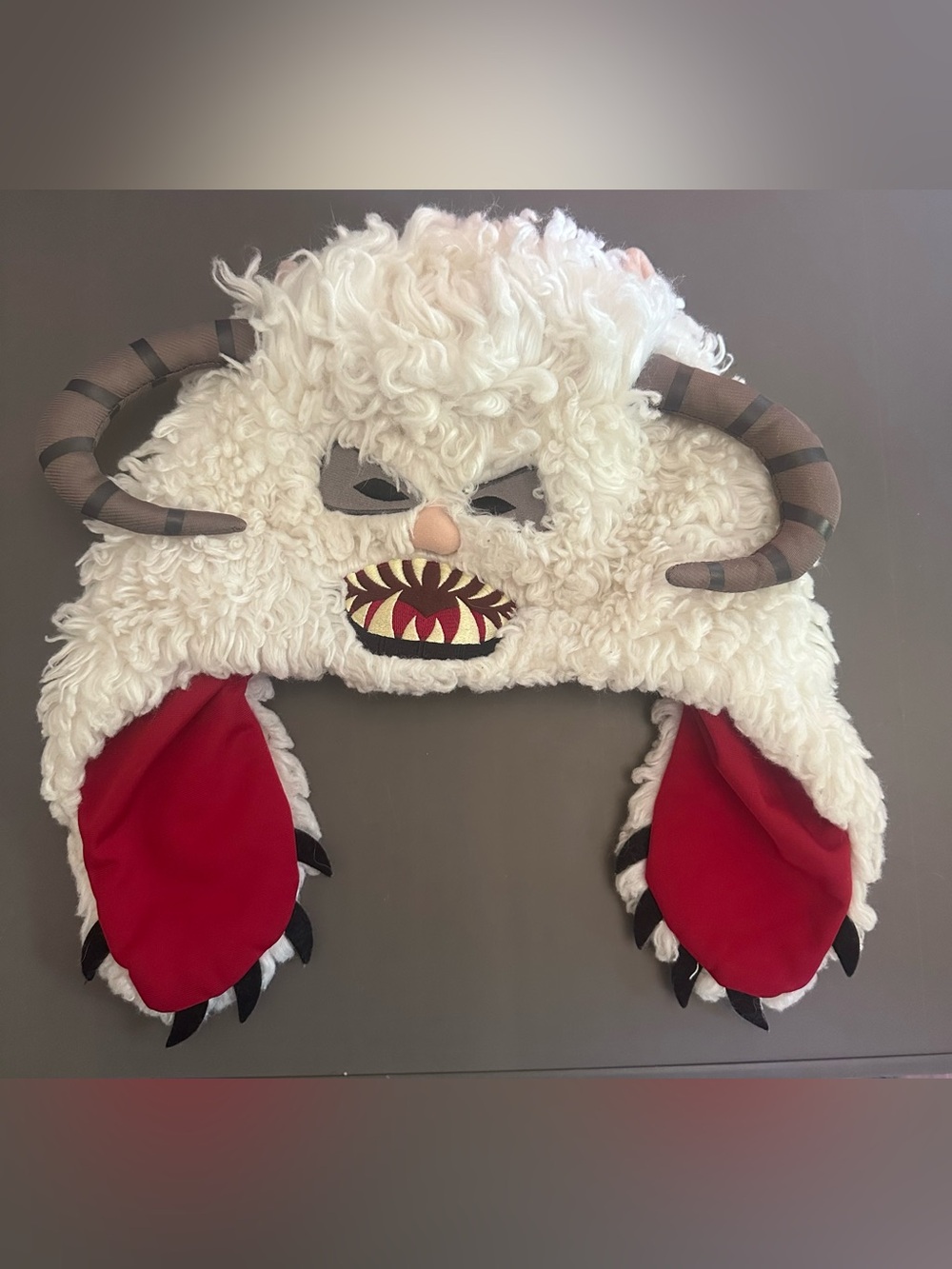 Star Wars Wampa Hat Plush DISNEY PARKS Exclusive RARE Cold Weather Trapper Flaps